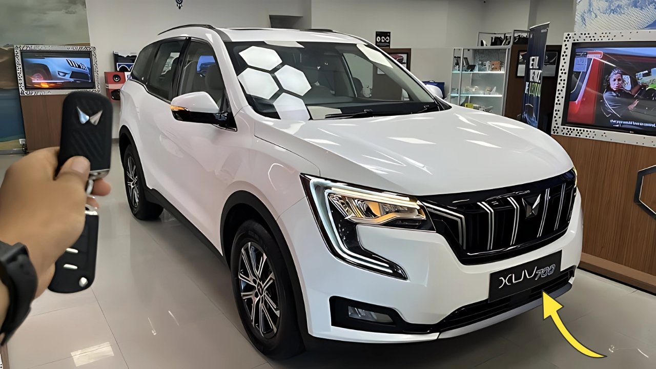 Mahindra XUV700 